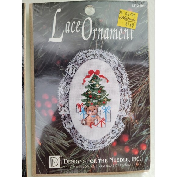 4 Vtg NIP Designs for the Needle Lace Christmas Ornament Kits Snowman Santa etc - Picture 3 of 6